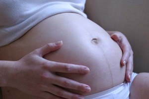 Le gros bidon de la femme enceinte (e-Zabel octobre 2004)